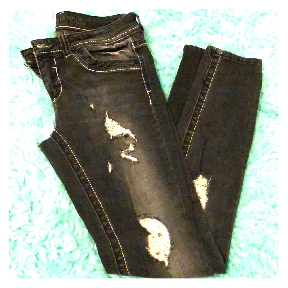 👖Almost Famous Ripped Jeans👖